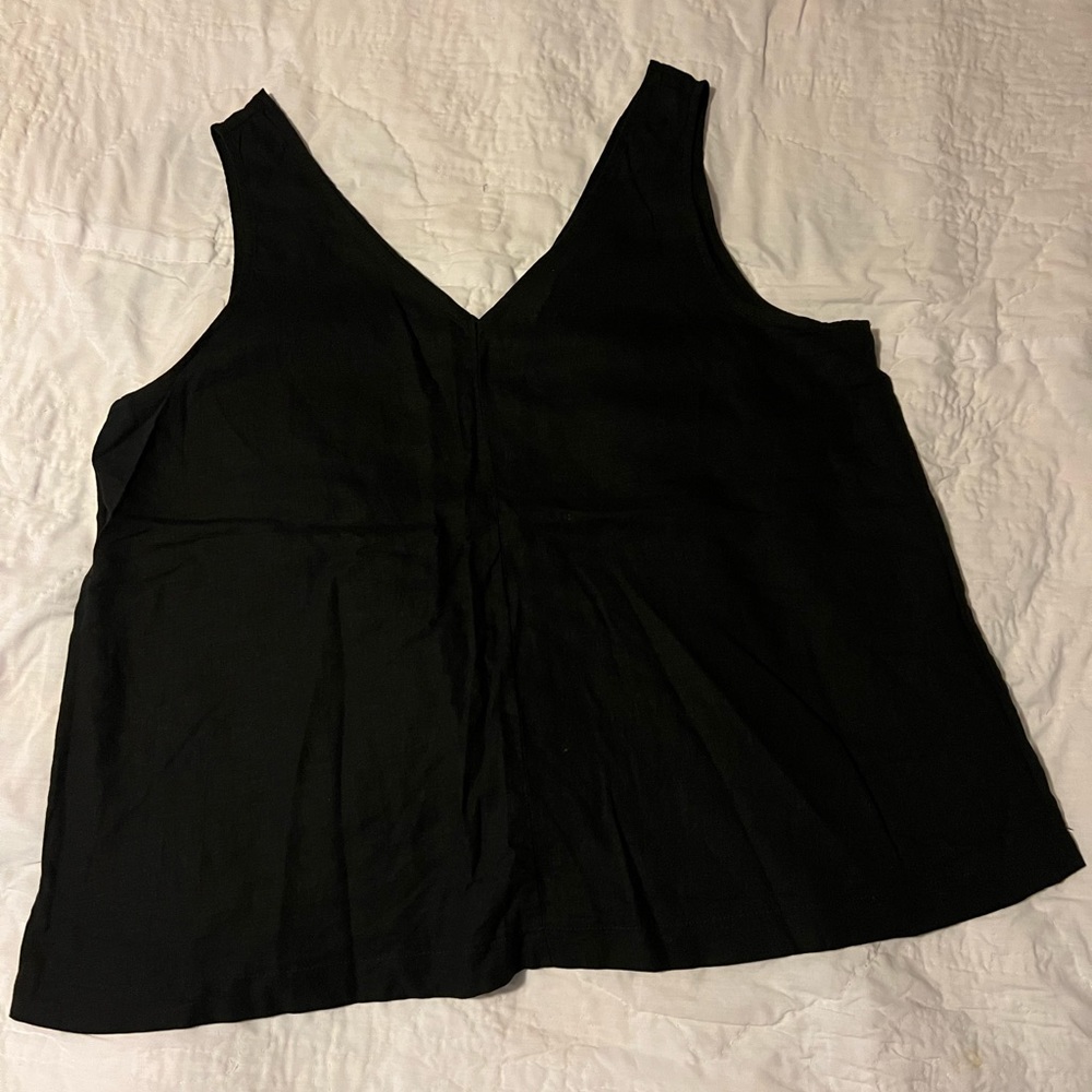 Linen sleeveless shirt